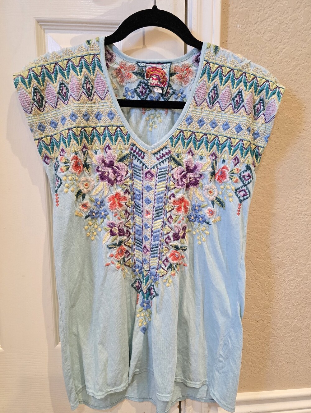 Johnny Was Scoop Neck Cotton Blend Embroidered Floral Blue Blouse Small